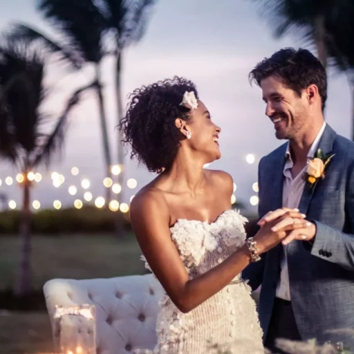 hr-cancun-couple-wedding-scaled